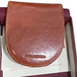 Piquadro Italy Genuine Leather Change Holder/Purse- Brown